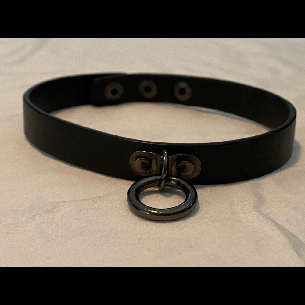 Choker Necklaces